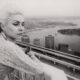 debbie_harry_on_balcony